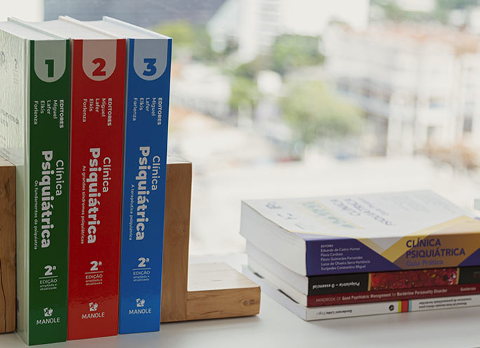 Imagem de alguns livros já publicados pelo Dr. Marcelo Branas